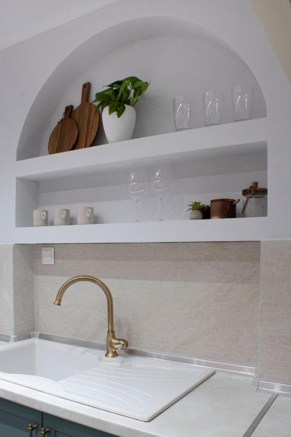 Stylish Modern Classic Apartment Thessaloniki Buitenkant foto